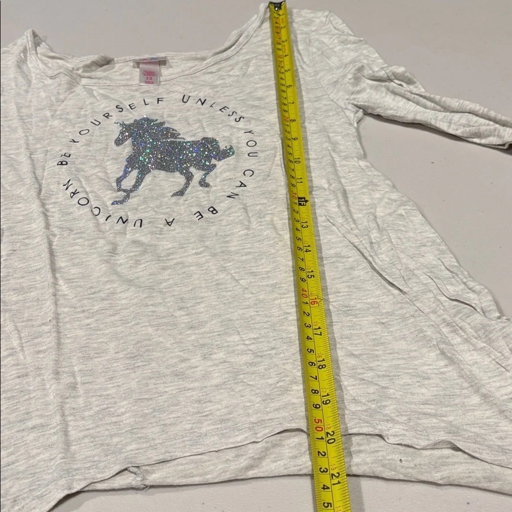 Justice - girls long sleeve t-shirt. Unicorn sequin design. Size 12. Light gray